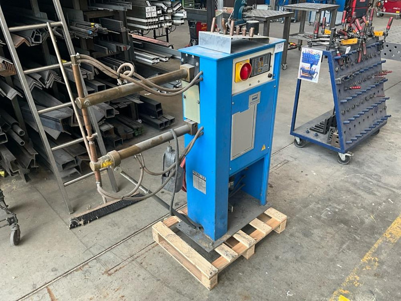 Tecna DPM 50 AP - Metalworking machinery: picture 1 Tecna DPM 50 AP - Metalworking machinery: picture 1