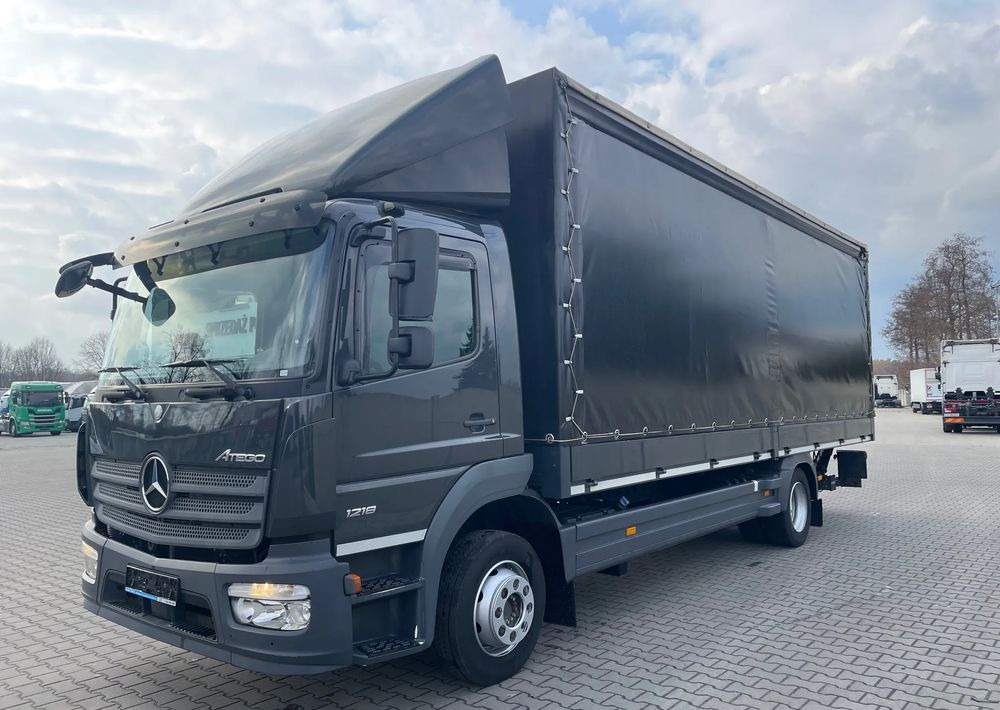 Mercedes-Benz 1218 - Curtainsider truck: picture 1 Mercedes-Benz 1218 - Curtainsider truck: picture 1