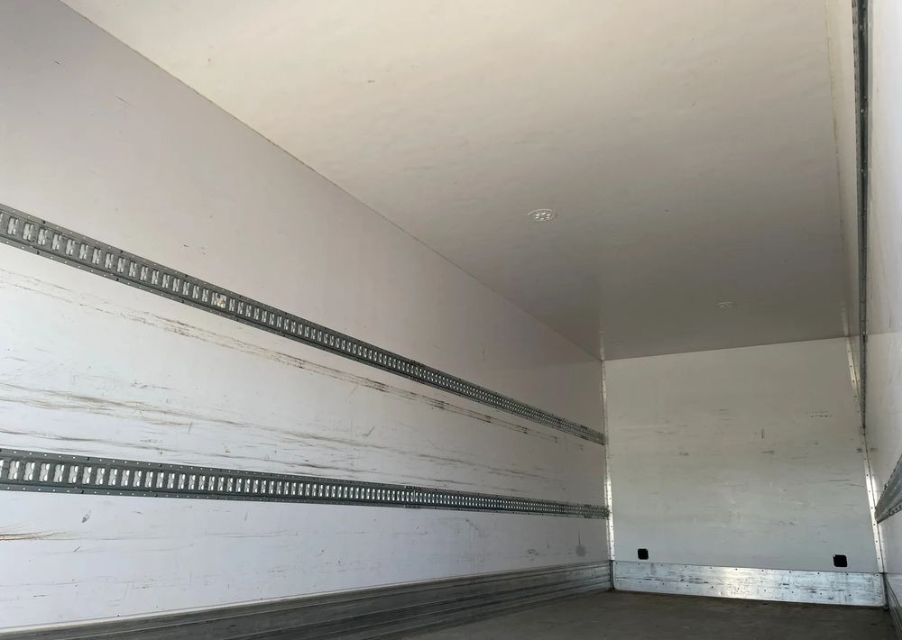 Box truck Mercedes-Benz ATEGO 818, IZOTERMA OGRZEWANA!: picture 11