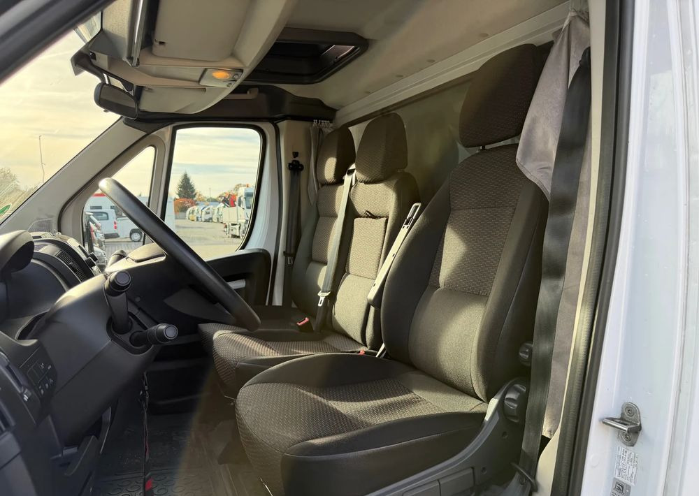 Leasing of Opel MOVANO PLANDEKA 10 PALET Opel MOVANO PLANDEKA 10 PALET: picture 10 Leasing of Opel MOVANO PLANDEKA 10 PALET Opel MOVANO PLANDEKA 10 PALET: picture 10