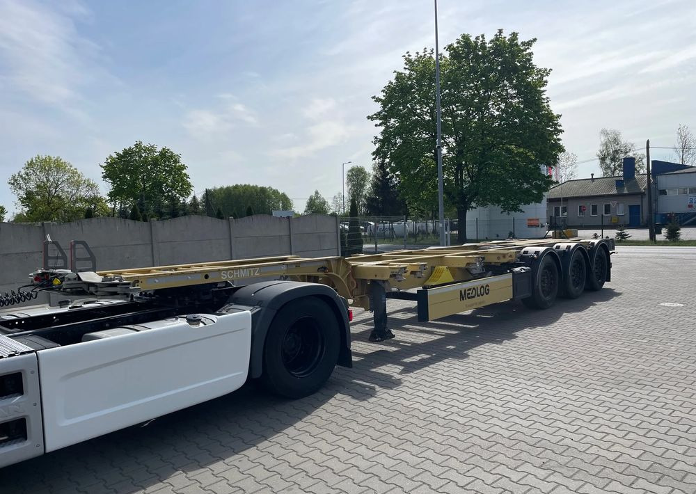 Schmitz Cargobull SCB S3D/ Podkontnerowa / 20,30,40,45 - Container transporter/ Swap body semi-trailer: picture 4 Schmitz Cargobull SCB S3D/ Podkontnerowa / 20,30,40,45 - Container transporter/ Swap body semi-trailer: picture 4