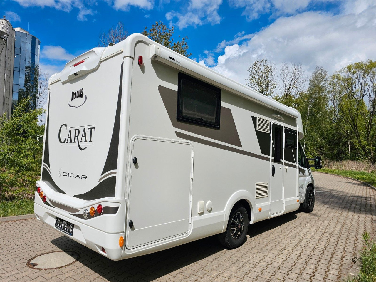 McLouis CARAT 470 4xBett Winter Volausstattung Leder - Semi-integrated motorhome: picture 4 McLouis CARAT 470 4xBett Winter Volausstattung Leder - Semi-integrated motorhome: picture 4