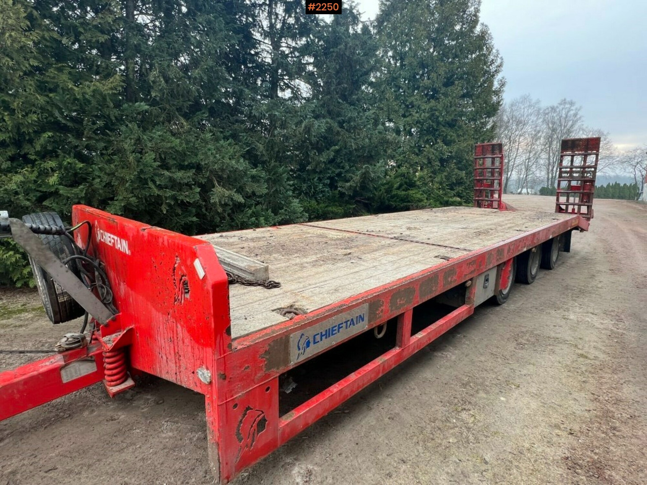 Machine trailer - Chieftain Trailers LTD - For tractor - Low loader trailer: picture 4 Machine trailer - Chieftain Trailers LTD - For tractor - Low loader trailer: picture 4