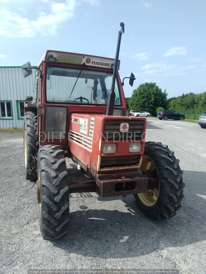 FIAT TRACTEUR AGRICOLE 80-90 DT - Farm tractor: picture 5 FIAT TRACTEUR AGRICOLE 80-90 DT - Farm tractor: picture 5
