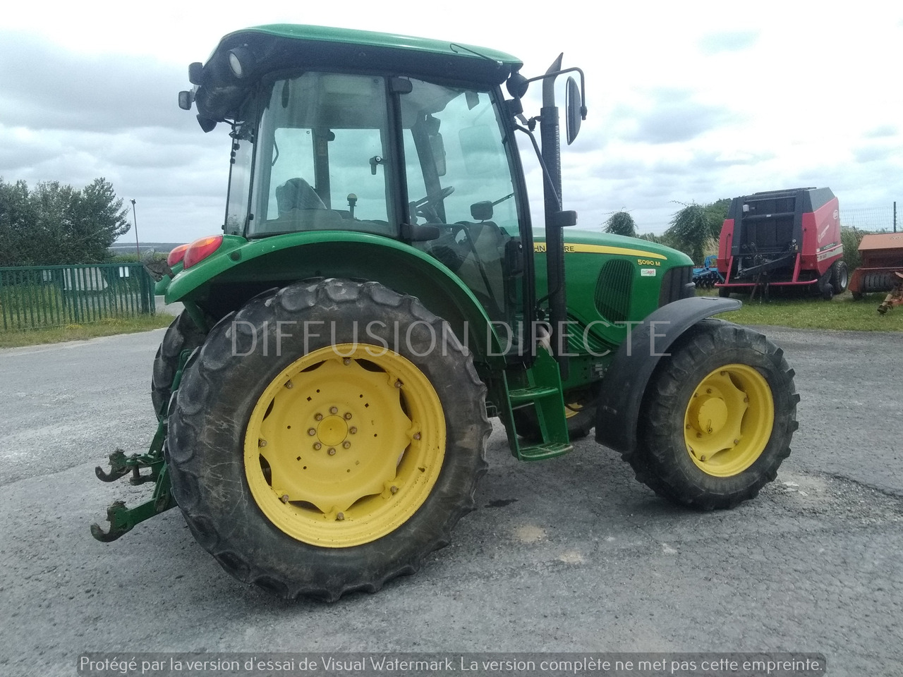 JOHN DEERE TRACTEUR AGRICOLE 5090 M - Farm tractor: picture 2 JOHN DEERE TRACTEUR AGRICOLE 5090 M - Farm tractor: picture 2