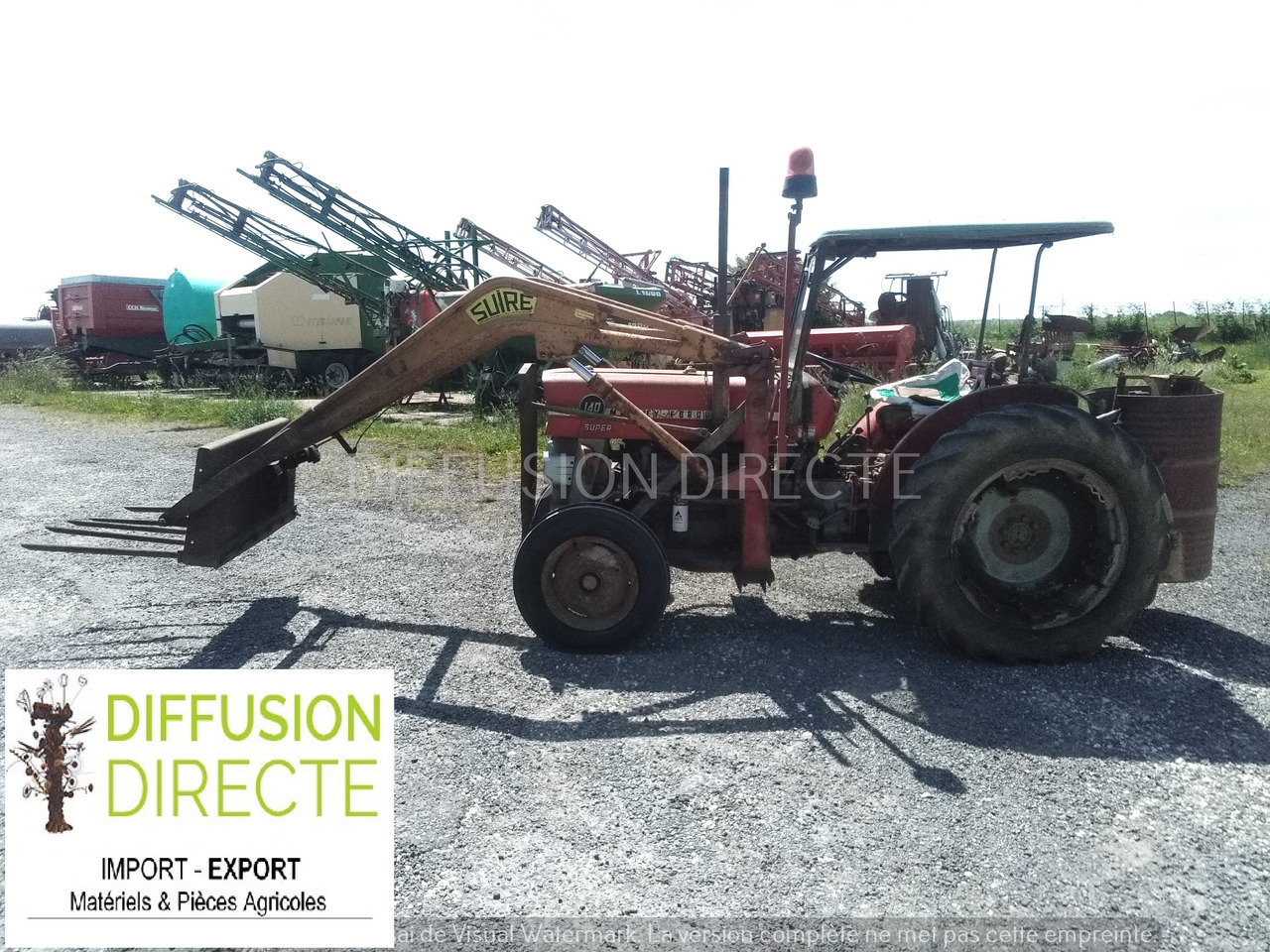 MASSEY FERGUSON TRACTEUR AGRICOLE 140 SUPER - Farm tractor: picture 1 MASSEY FERGUSON TRACTEUR AGRICOLE 140 SUPER - Farm tractor: picture 1