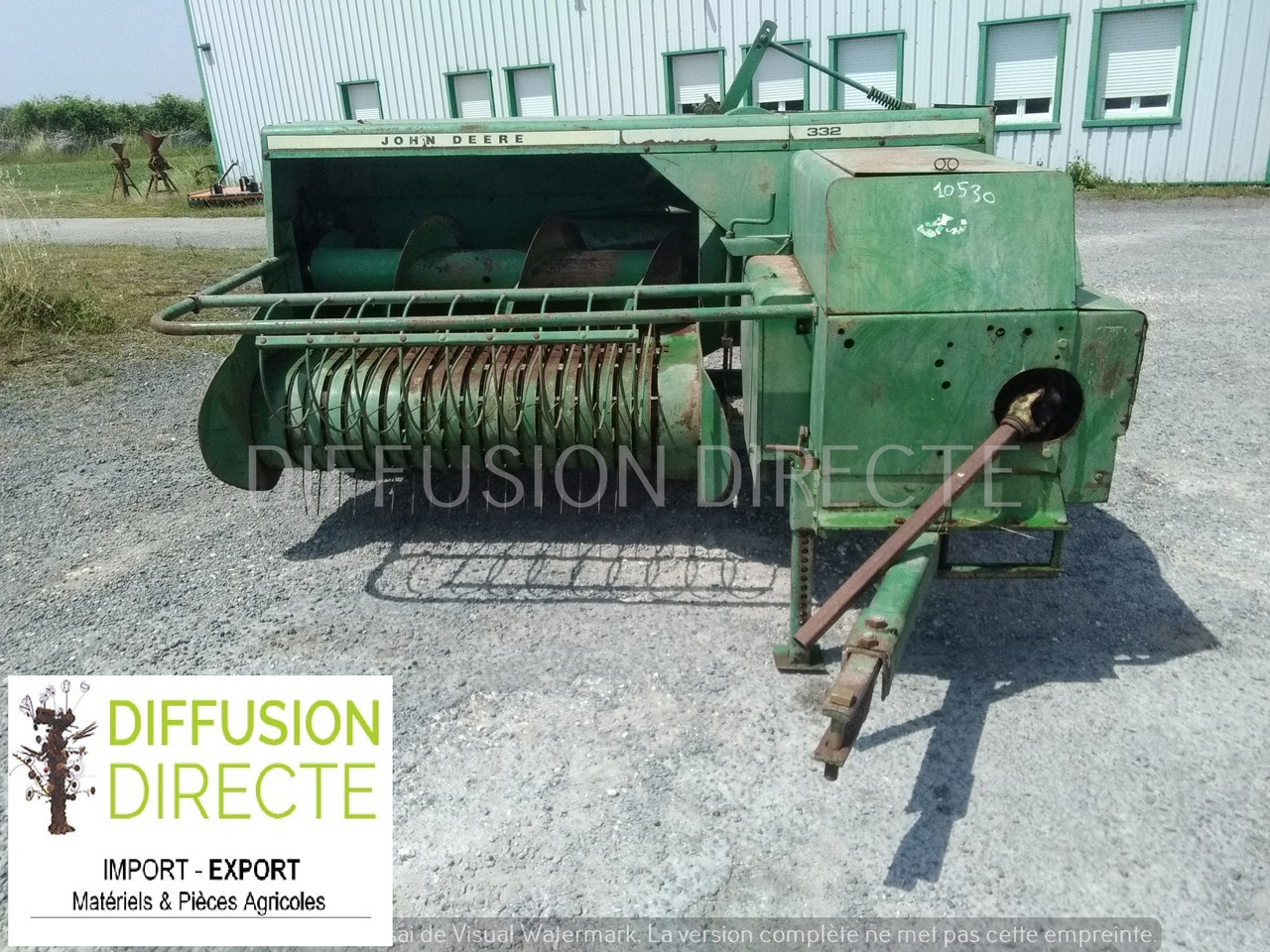 JOHN DEERE PRESSE MOYENNE DENSITE 332 - Other machinery: picture 1 JOHN DEERE PRESSE MOYENNE DENSITE 332 - Other machinery: picture 1