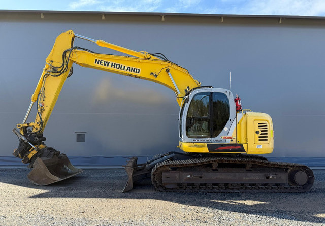 New Holland E235SR - Crawler excavator: picture 2 New Holland E235SR - Crawler excavator: picture 2