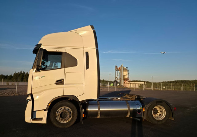 IvecoS-Way 460 4x2 LNG / LBG - Tractor unit: picture 2 IvecoS-Way 460 4x2 LNG / LBG - Tractor unit: picture 2