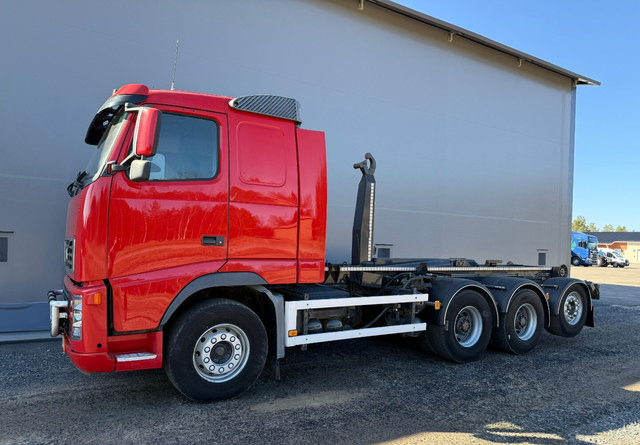 Volvo FH16 - Hook lift truck: picture 2 Volvo FH16 - Hook lift truck: picture 2