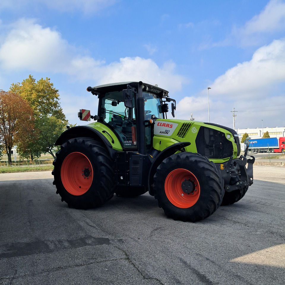 CLAAS AXION 810 - Farm tractor: picture 4 CLAAS AXION 810 - Farm tractor: picture 4