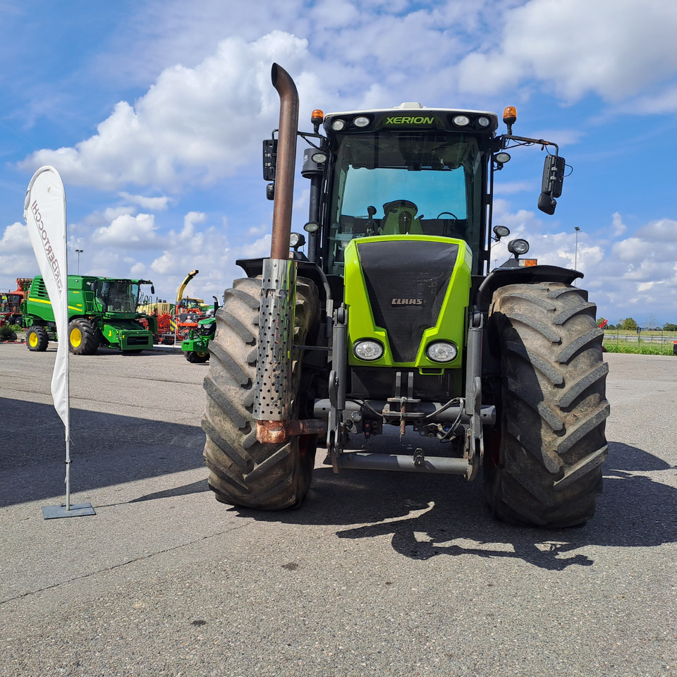 CLAAS XERION 3800 TRAC - Farm tractor: picture 3 CLAAS XERION 3800 TRAC - Farm tractor: picture 3