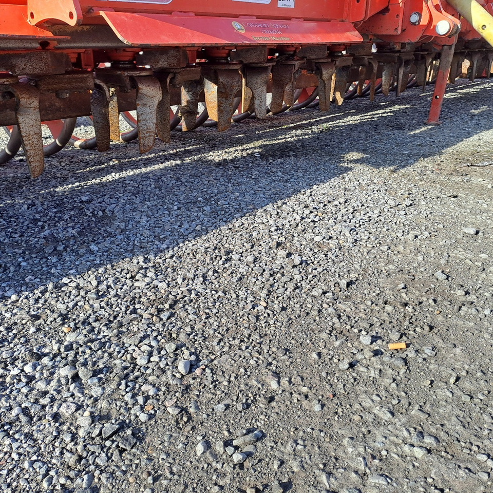 ERPICE ROTANTE PIEGHEVOLE MASCHIO AQUILA RAP 7000 - Rotavator: picture 3 ERPICE ROTANTE PIEGHEVOLE MASCHIO AQUILA RAP 7000 - Rotavator: picture 3