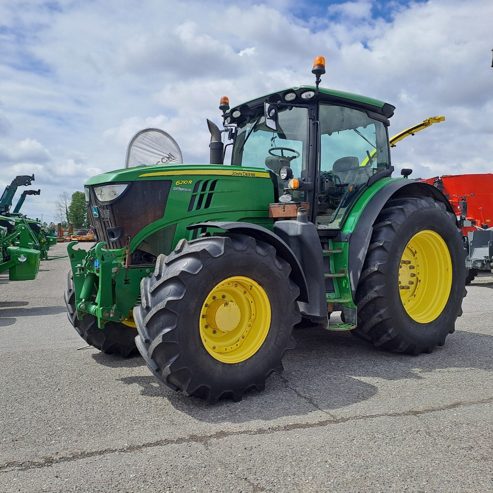 JOHN DEERE 6210R - Farm tractor: picture 1 JOHN DEERE 6210R - Farm tractor: picture 1