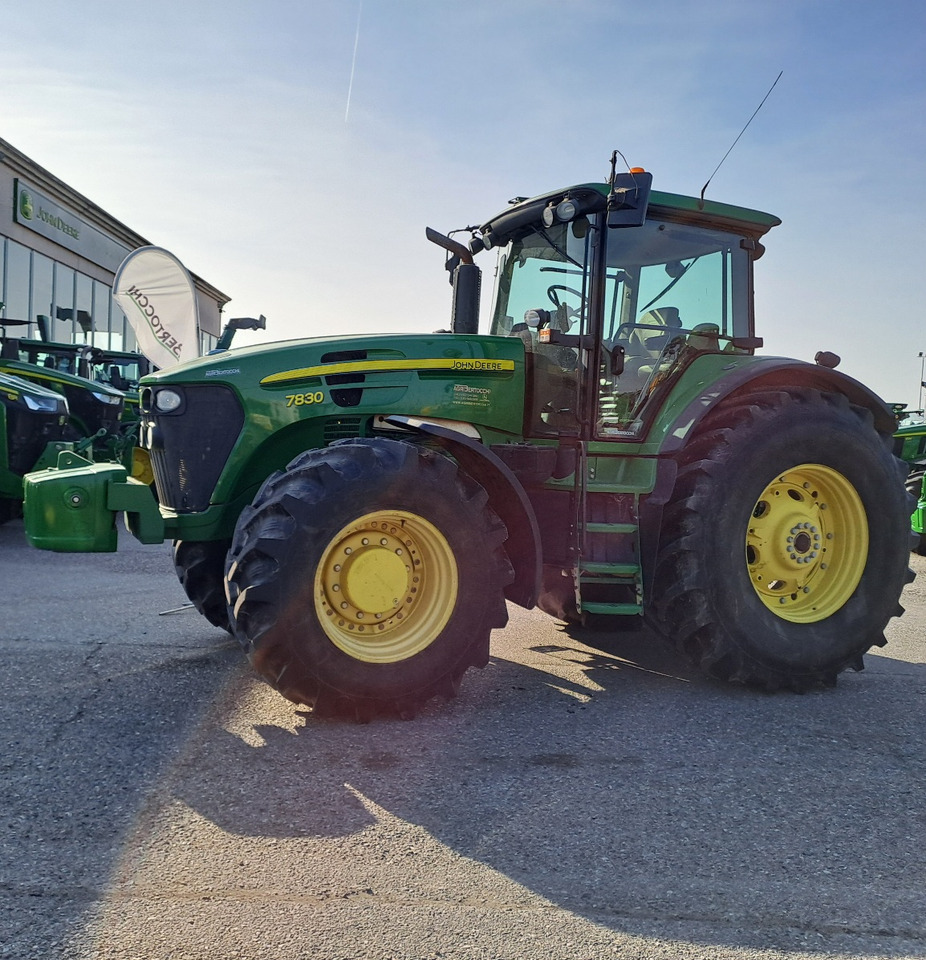 JOHN DEERE 7830 - Farm tractor: picture 1 JOHN DEERE 7830 - Farm tractor: picture 1