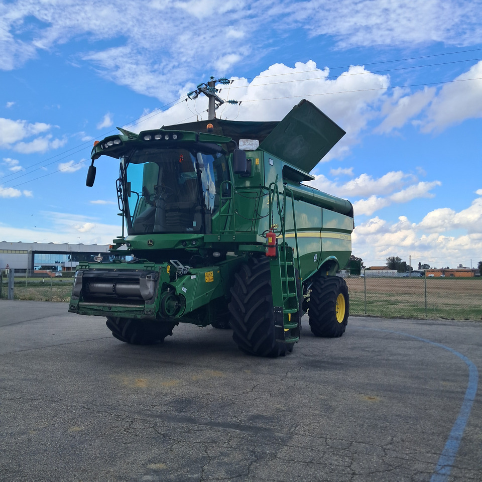 MIETITREBBIA JOHN DEERE S660 - Combine harvester: picture 1 MIETITREBBIA JOHN DEERE S660 - Combine harvester: picture 1
