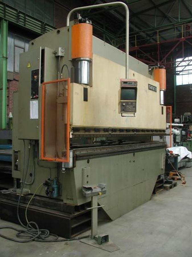 Abkantpresse SAFAN - Metalworking machinery: picture 1 Abkantpresse SAFAN - Metalworking machinery: picture 1