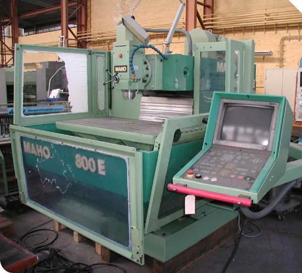 CNC-Fräsmaschine MAHO - Milling machine: picture 1 CNC-Fräsmaschine MAHO - Milling machine: picture 1
