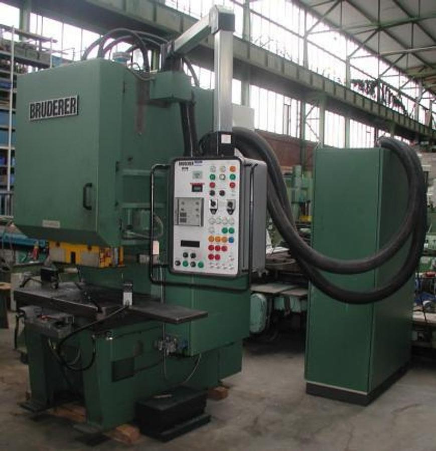 Kniehebelpresse BRUDERER - Metalworking machinery: picture 1 Kniehebelpresse BRUDERER - Metalworking machinery: picture 1