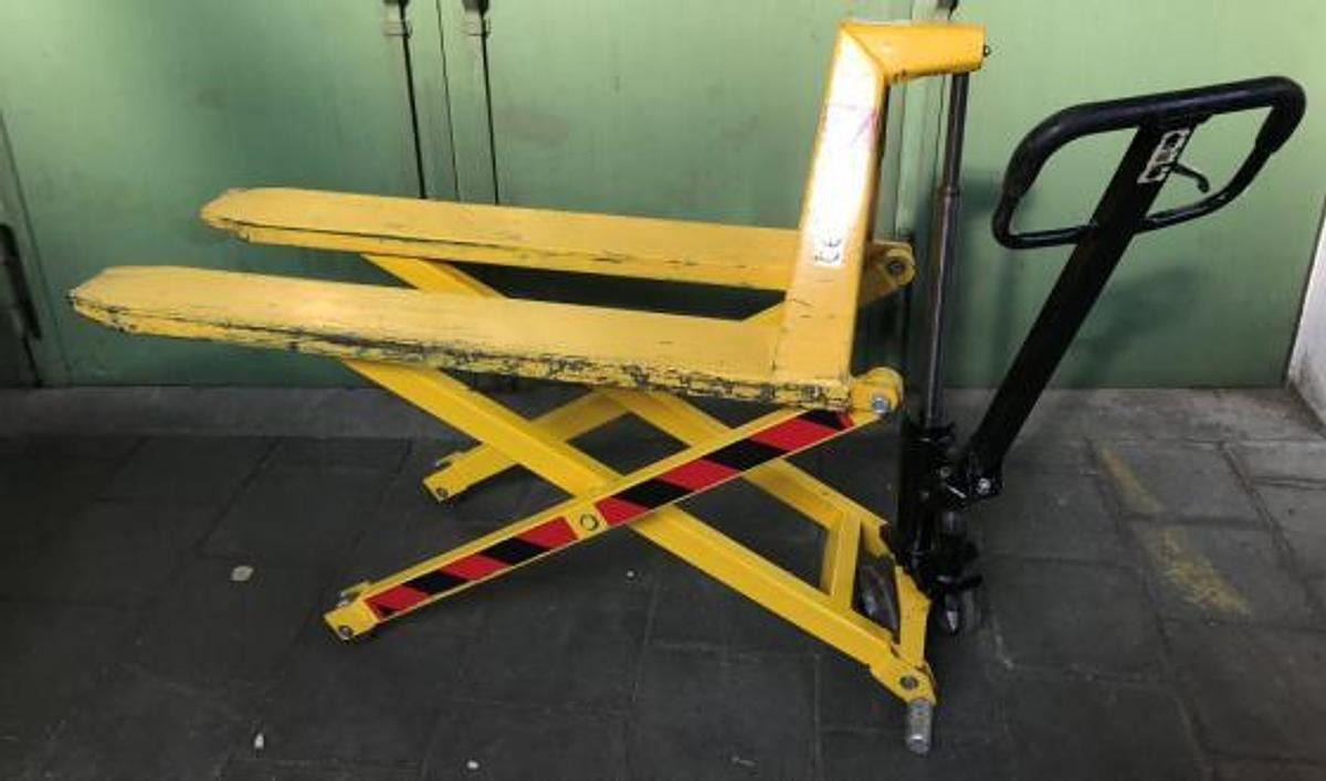 Scheren-Gabelhubwagen WTC AB Schweden - Pallet truck: picture 1 Scheren-Gabelhubwagen WTC AB Schweden - Pallet truck: picture 1