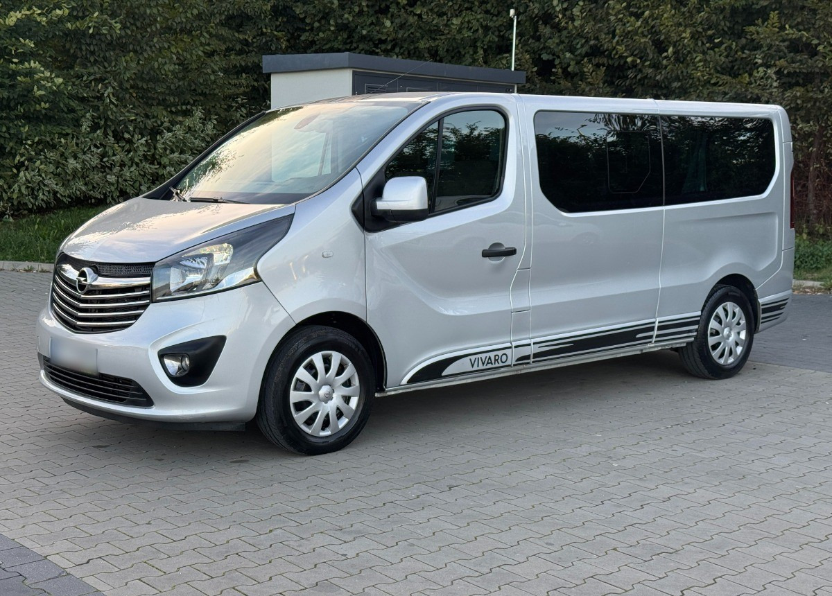 Opel Vivaro 1.6 DCI 145KM 9 osobowy Nawiewy góra dół DOINWESTOWANY Super stan - Estate car: picture 1 Opel Vivaro 1.6 DCI 145KM 9 osobowy Nawiewy góra dół DOINWESTOWANY Super stan - Estate car: picture 1