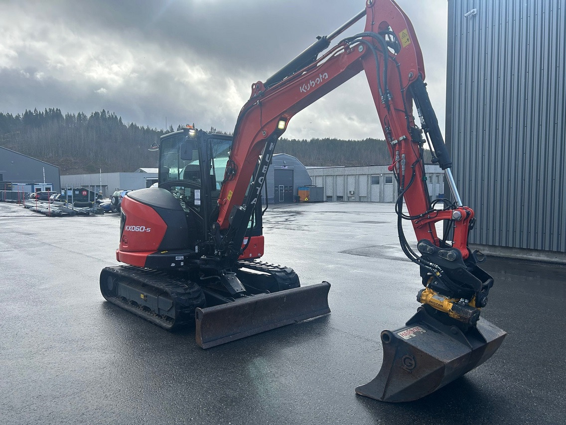 KUBOTA KX060-5 - Mini excavator: picture 3 KUBOTA KX060-5 - Mini excavator: picture 3