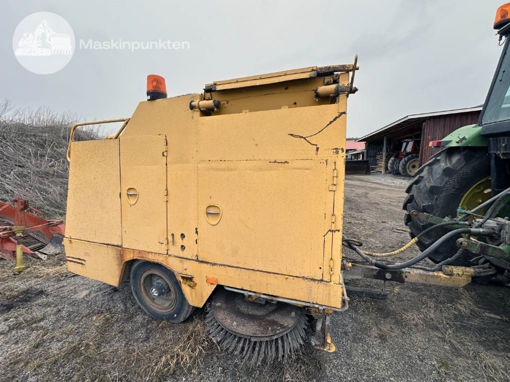 Broddway 1900 Sopmaskin - Road sweeper: picture 5 Broddway 1900 Sopmaskin - Road sweeper: picture 5