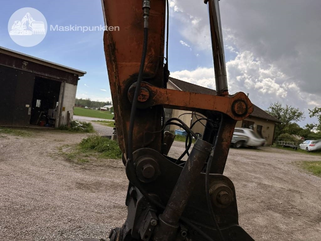 Crawler excavator Doosan Solar 140 LC V: picture 24