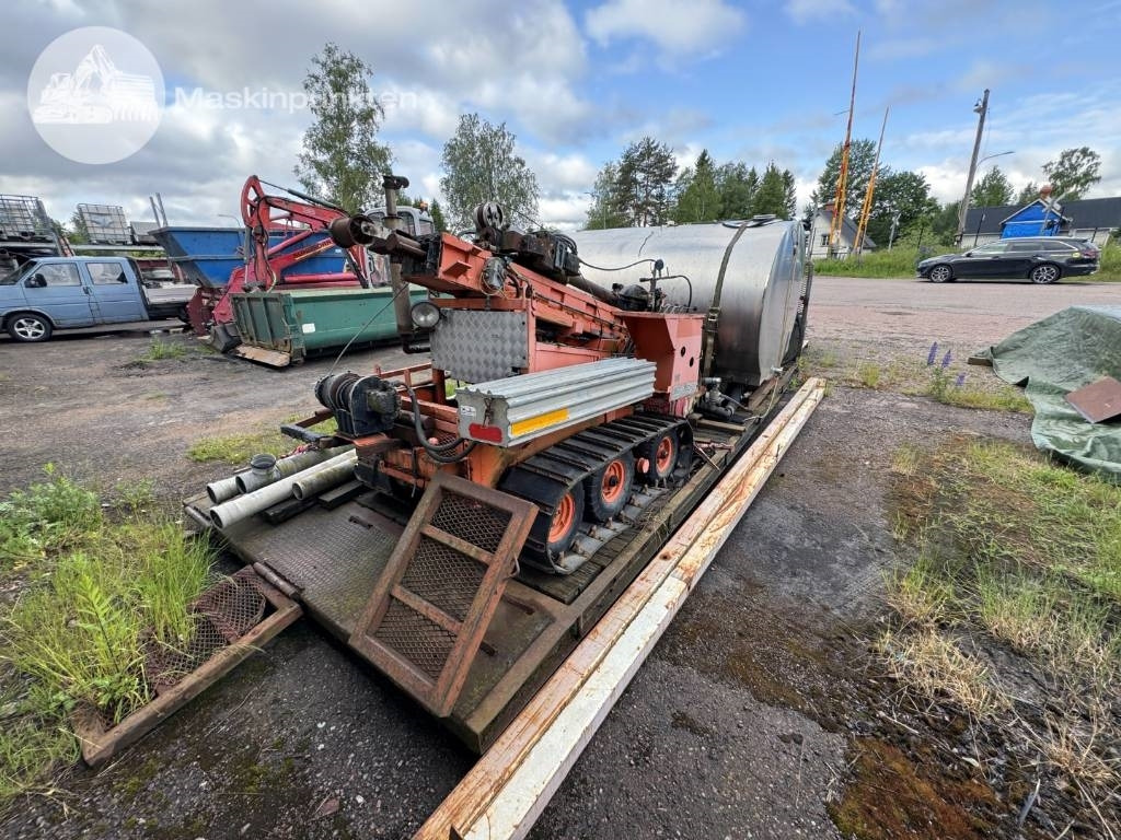 GeotecH Spolningsaggregat på flak - Drilling rig: picture 2 GeotecH Spolningsaggregat på flak - Drilling rig: picture 2