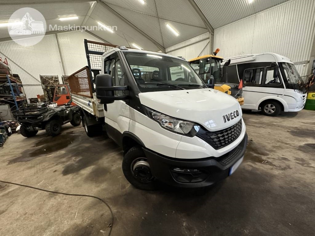 Iveco 70C 18 - Tipper van: picture 3 Iveco 70C 18 - Tipper van: picture 3