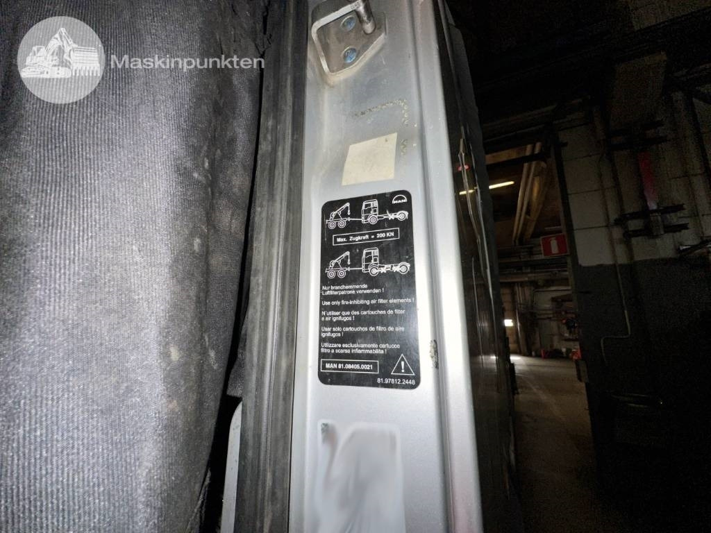 Hook lift truck MAN TGX 35.540: picture 9