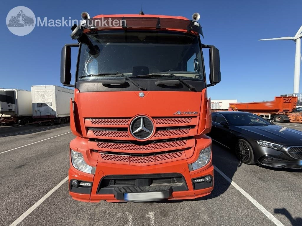 Mercedes-Benz Actros 2551  - Refrigerator truck: picture 2 Mercedes-Benz Actros 2551  - Refrigerator truck: picture 2