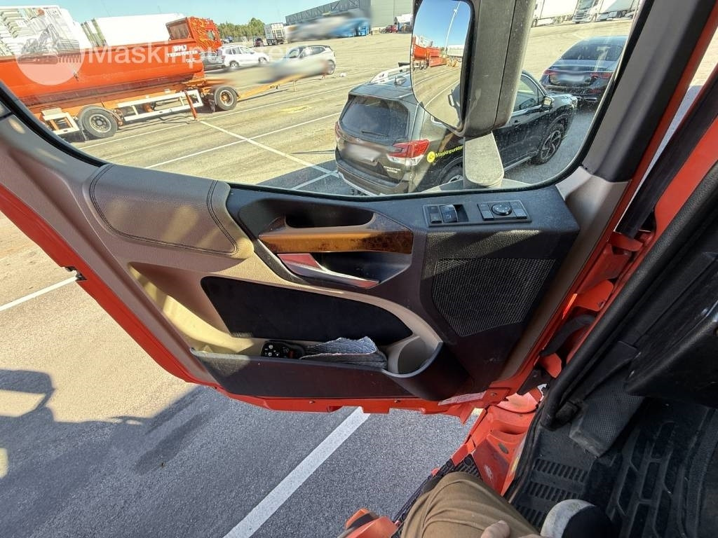 Leasing of Mercedes-Benz Actros 2551  Mercedes-Benz Actros 2551: picture 28