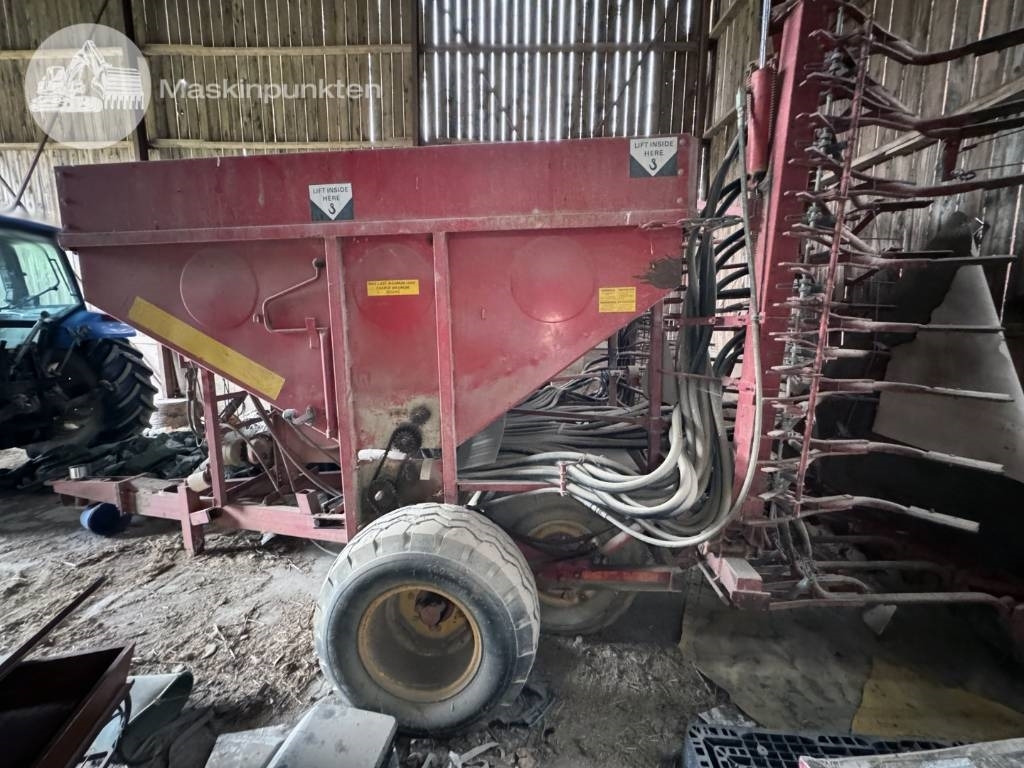 Överum Tive - Fertilizer spreader: picture 2 Överum Tive - Fertilizer spreader: picture 2