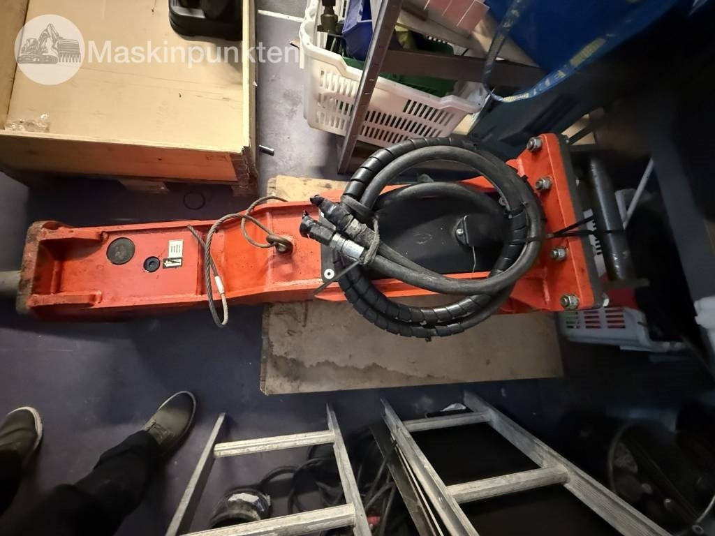 Rammer R 10 P - Hydraulic hammer for Construction machinery: picture 2 Rammer R 10 P - Hydraulic hammer for Construction machinery: picture 2