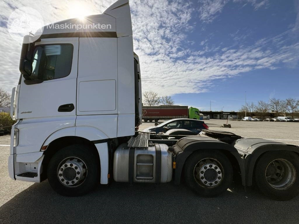 Mercedes-Benz Actros 2545 - Tractor unit: picture 3 Mercedes-Benz Actros 2545 - Tractor unit: picture 3