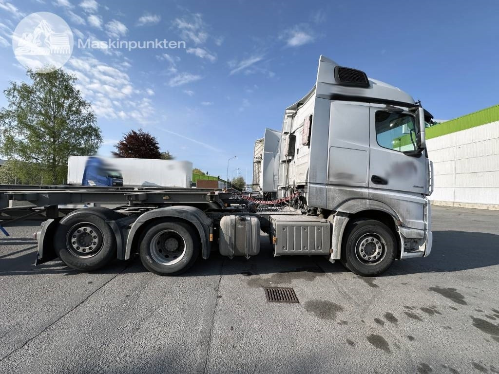 Mercedes-Benz Actros 2545 - Tractor unit: picture 4 Mercedes-Benz Actros 2545 - Tractor unit: picture 4