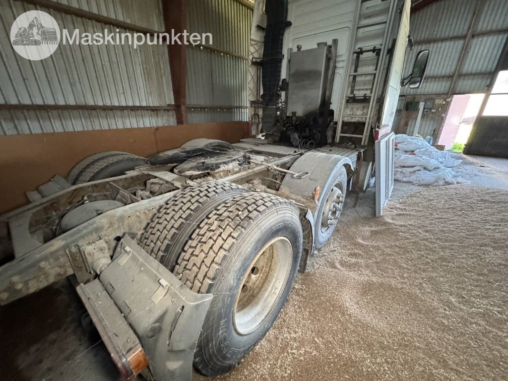 Volvo FH 12 - Tractor unit: picture 4 Volvo FH 12 - Tractor unit: picture 4