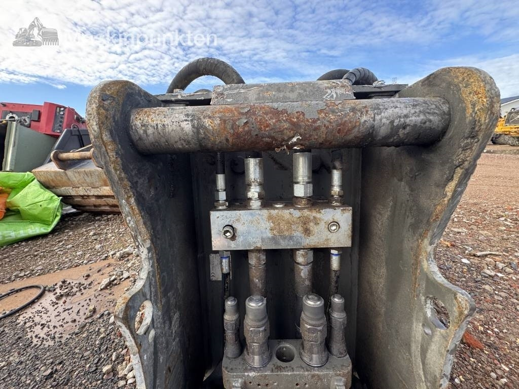 VTN FP18 - Ripper for Construction machinery: picture 5 VTN FP18 - Ripper for Construction machinery: picture 5