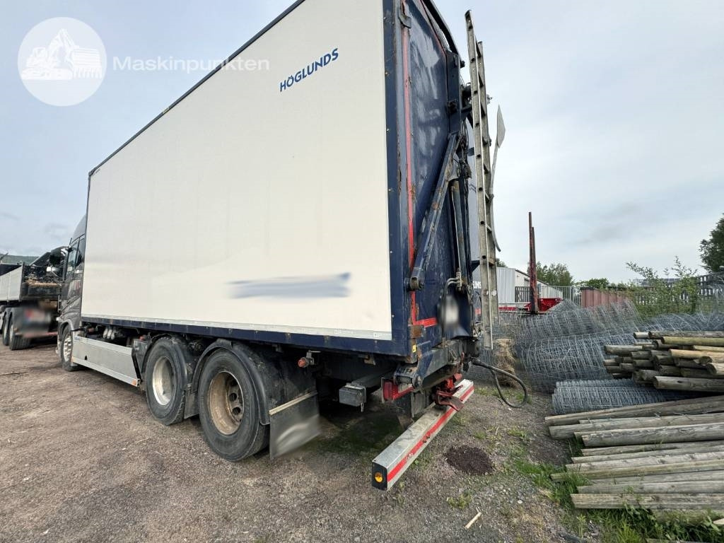 Volvo FH 650 - Box truck: picture 2 Volvo FH 650 - Box truck: picture 2