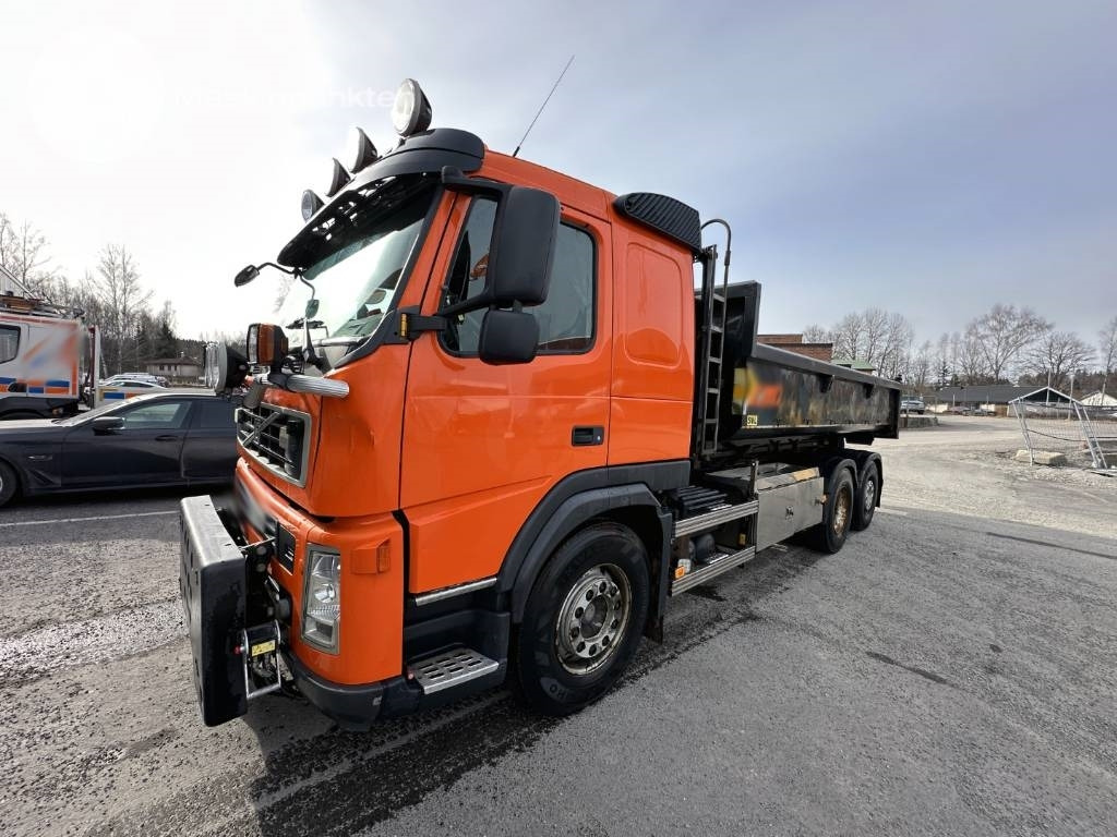 Volvo FM 380 - Hook lift truck: picture 2 Volvo FM 380 - Hook lift truck: picture 2