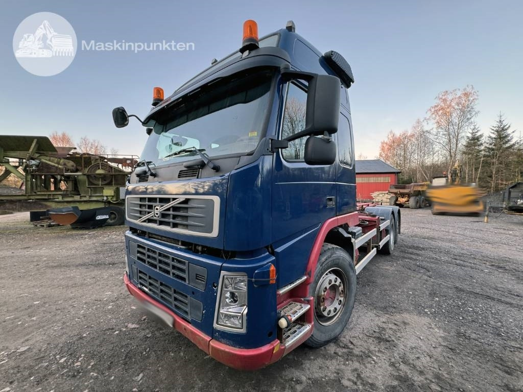 Volvo FM 440 - Hook lift truck: picture 1 Volvo FM 440 - Hook lift truck: picture 1