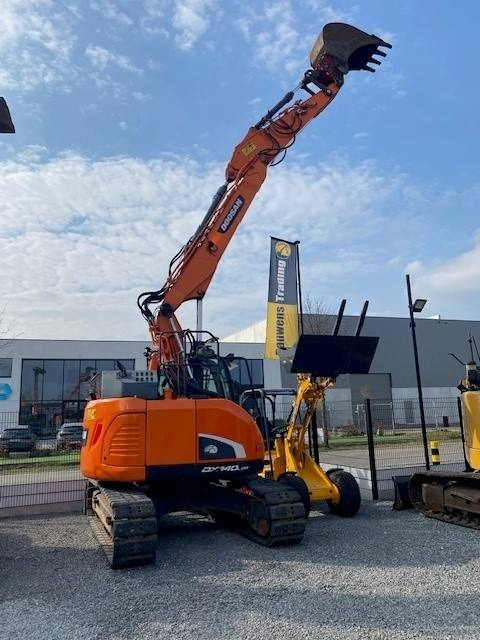 Doosan DX140LCR-5 - Crawler excavator: picture 1 Doosan DX140LCR-5 - Crawler excavator: picture 1