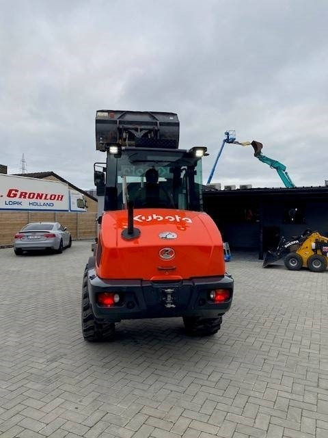 Leasing of Kubota R 090  Kubota R 090: picture 8