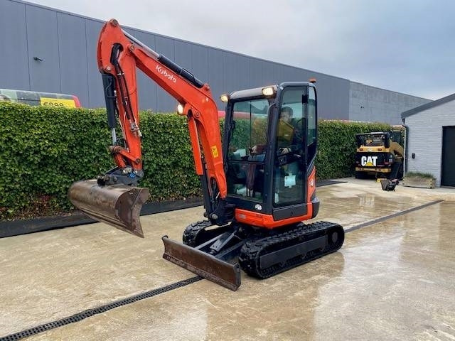 Kubota U 27-4 - Mini excavator: picture 2 Kubota U 27-4 - Mini excavator: picture 2