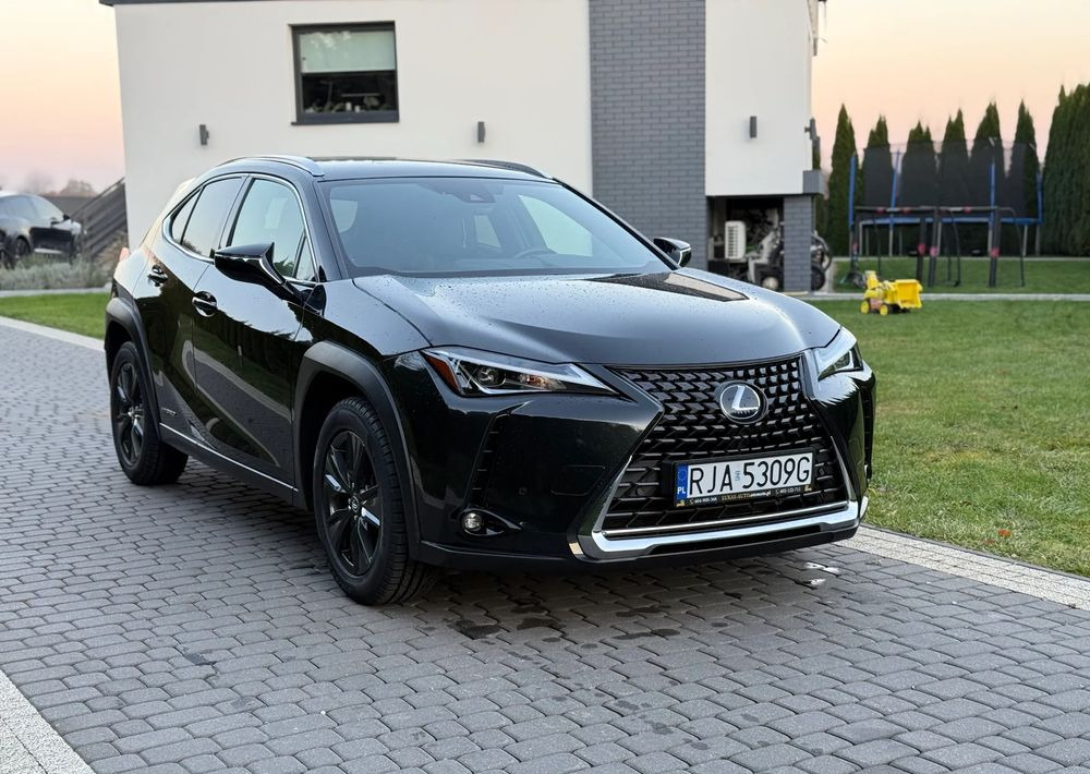 Lexus UX 250h Prestige 2WD - SUV: picture 1 Lexus UX 250h Prestige 2WD - SUV: picture 1