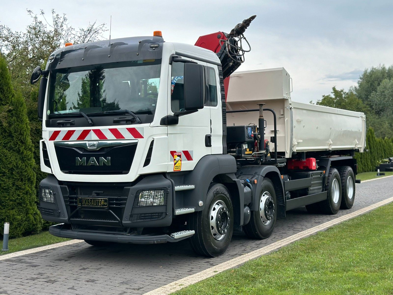 MAN TGS 440 / 8x4 /CRANE HMF 1530/ TIPPER - Crane truck: picture 2 MAN TGS 440 / 8x4 /CRANE HMF 1530/ TIPPER - Crane truck: picture 2