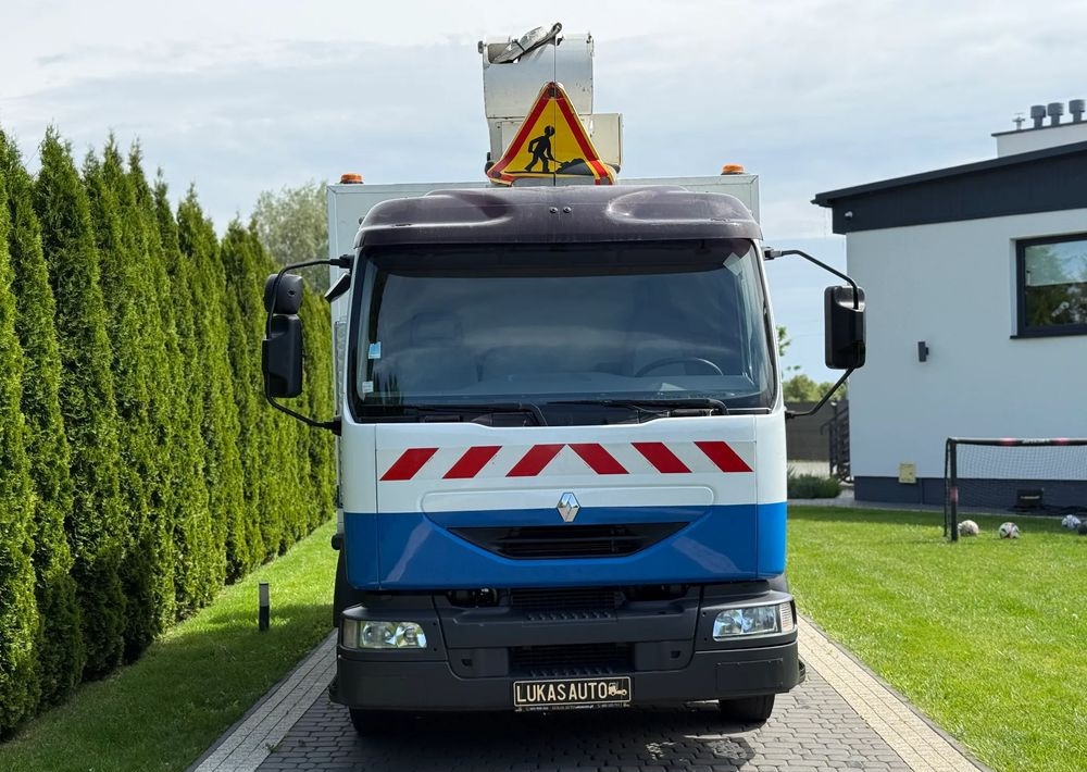 Renault MIDLUM 180 DCI 18 M WINDA FRANCE ELEVATEUR - Truck mounted aerial platform: picture 3 Renault MIDLUM 180 DCI 18 M WINDA FRANCE ELEVATEUR - Truck mounted aerial platform: picture 3
