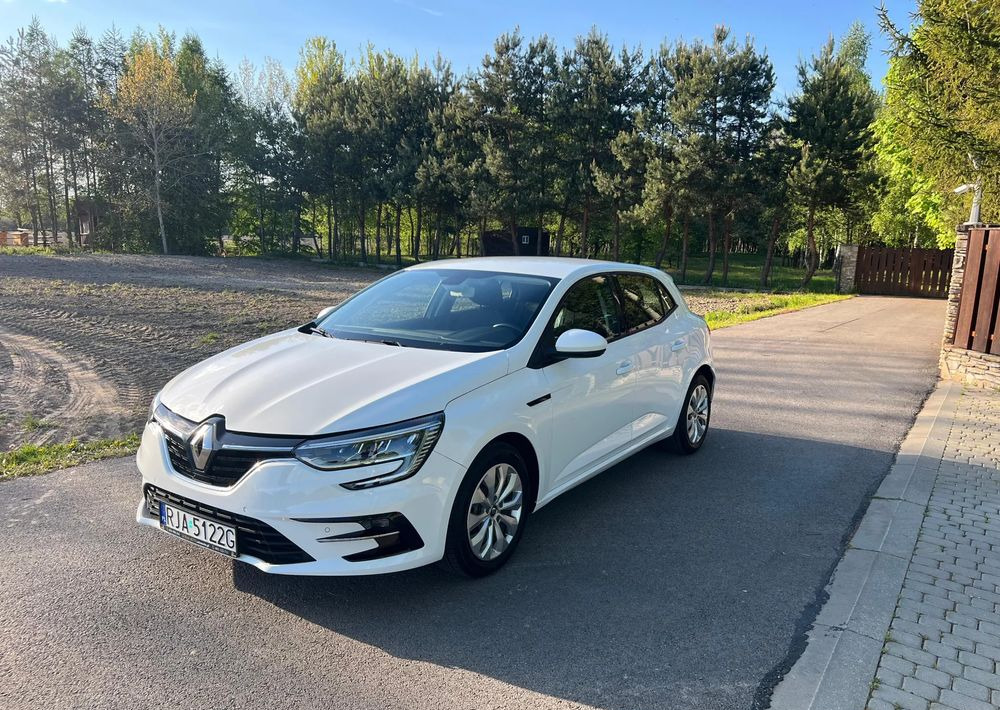 Renault Megane 1.5 Blue dCi Business - Car: picture 4 Renault Megane 1.5 Blue dCi Business - Car: picture 4