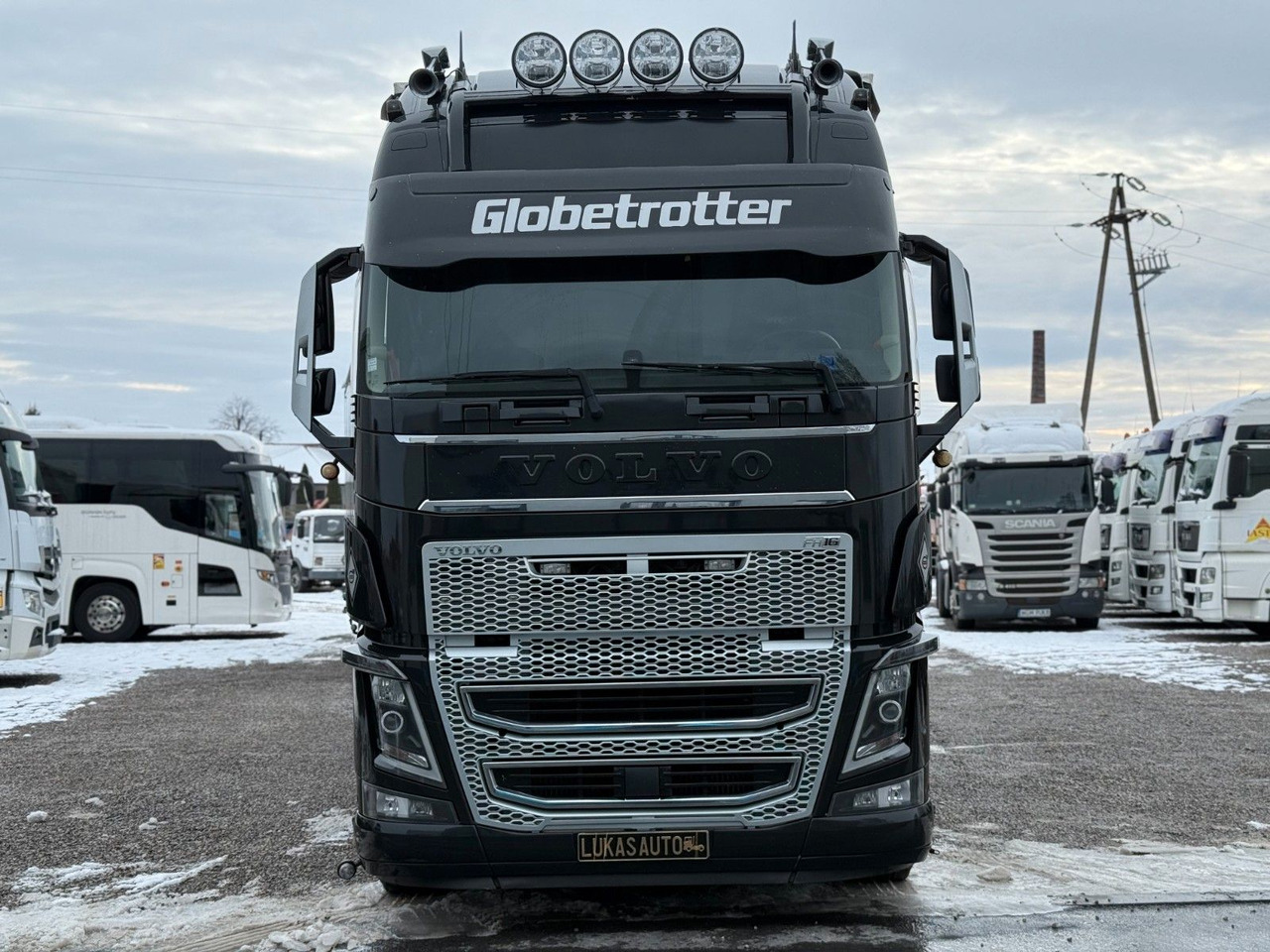 Volvo FH16 660 HP XL TANDEM 6x2 LIMITED EDITION - Curtainsider truck: picture 3 Volvo FH16 660 HP XL TANDEM 6x2 LIMITED EDITION - Curtainsider truck: picture 3